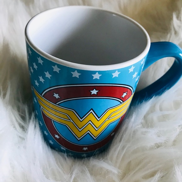 DC Comics Other - Dc comics Wonder Woman ceramic mug, nwot